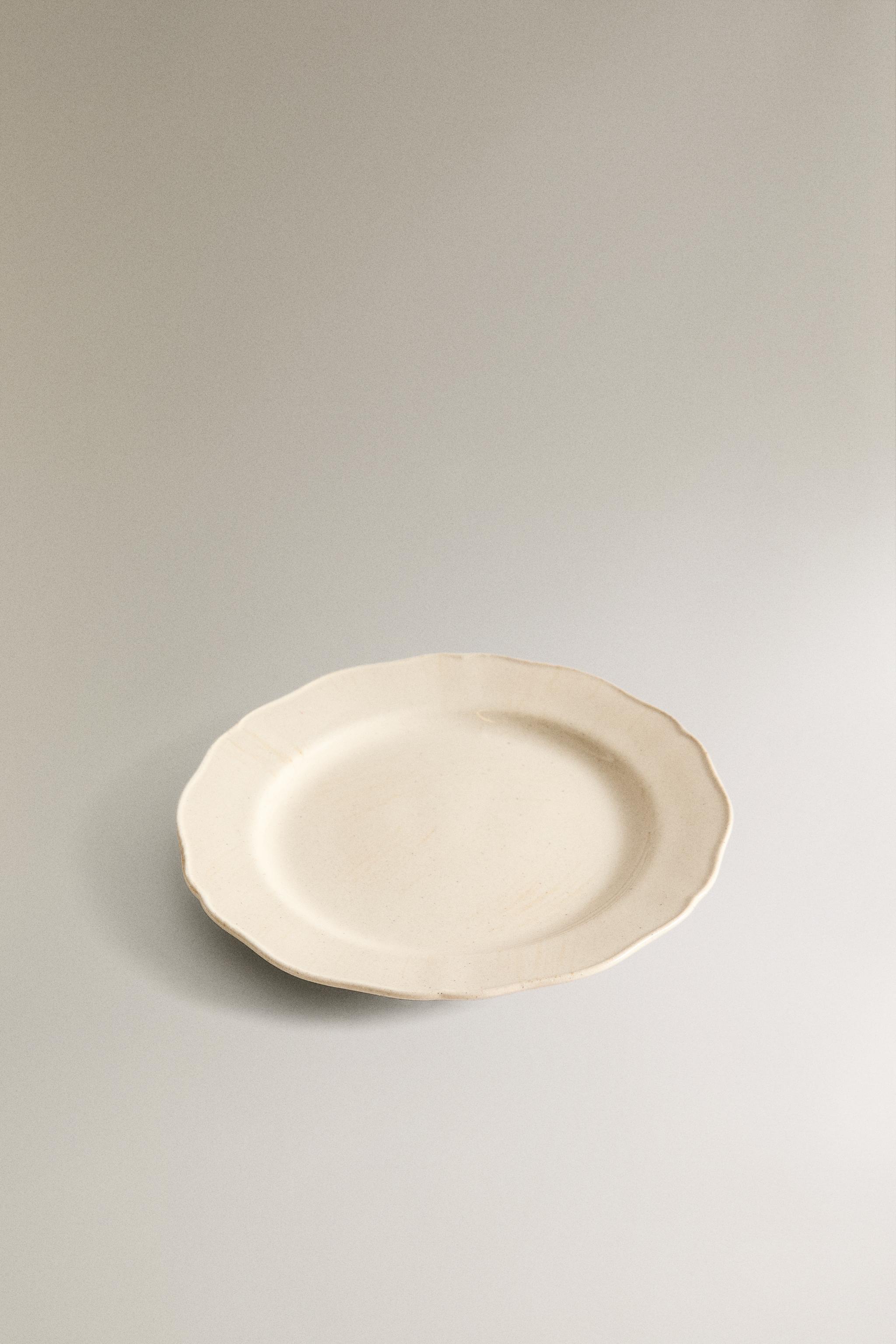 STONEWARE DESSERT PLATE